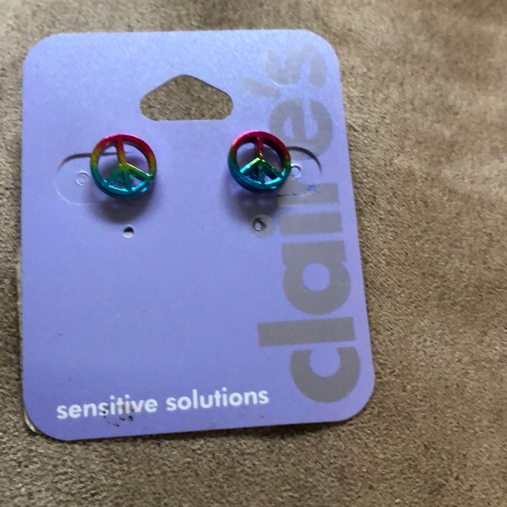 NWT Earrings!!